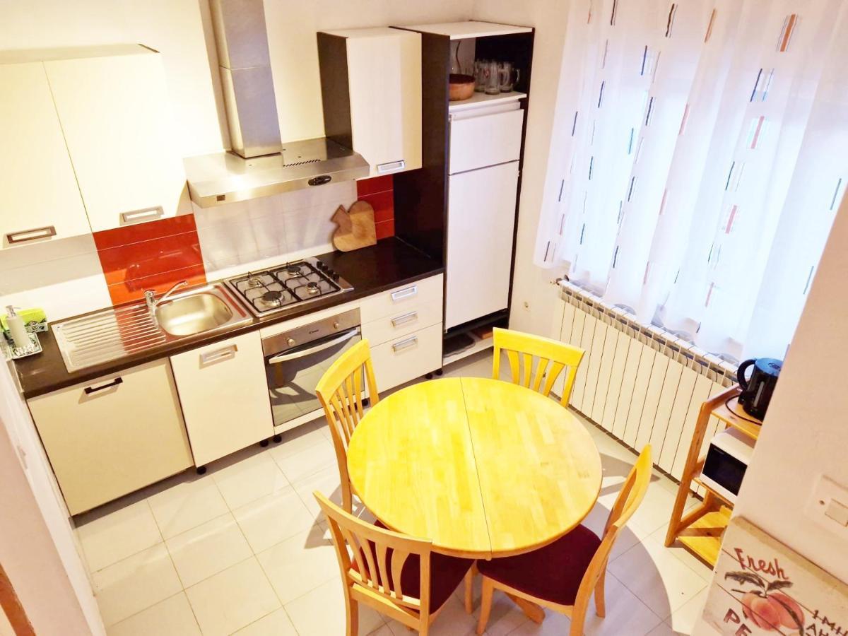Olive Tree Apartments โรวีน ภายนอก รูปภาพ
