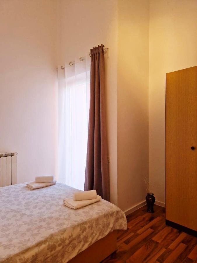 Olive Tree Apartments โรวีน ภายนอก รูปภาพ